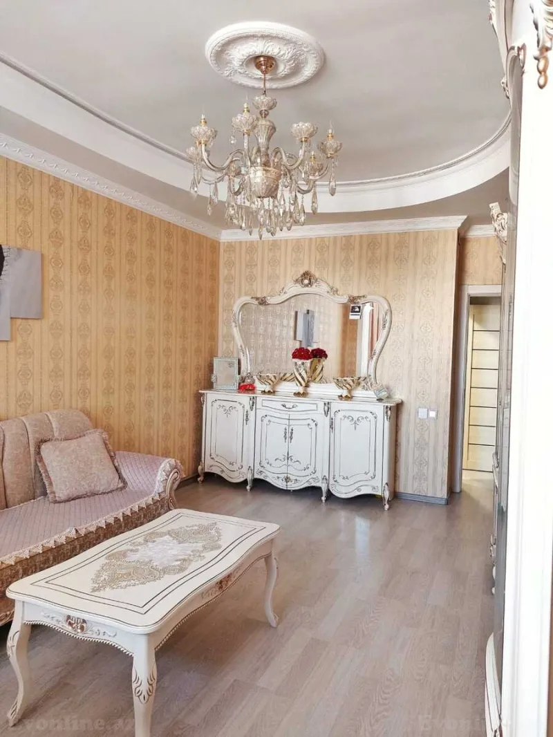 Satılır 2 otaqlı Mənzil Yeni tikili 75 m² İnşaatçılar m. - şəkil 3