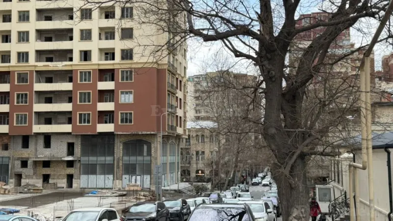 Kirayə verilir Obyekt 60 m² 28 May m.