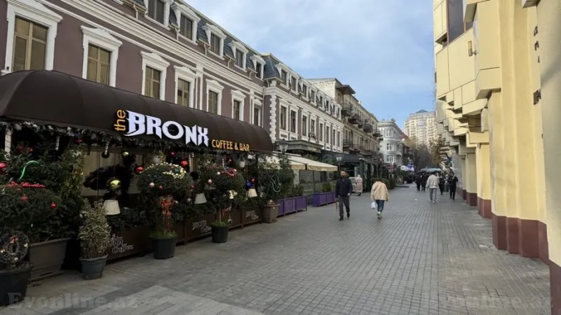 Bakı, Səbail r., Sahil m.da 1 otaqlı mənzil satılır