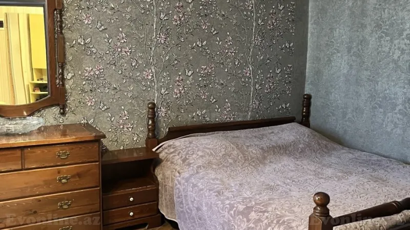 Satılır 3 otaqlı Mənzil Köhnə tikili 84 m² Xətai r. - şəkil 2