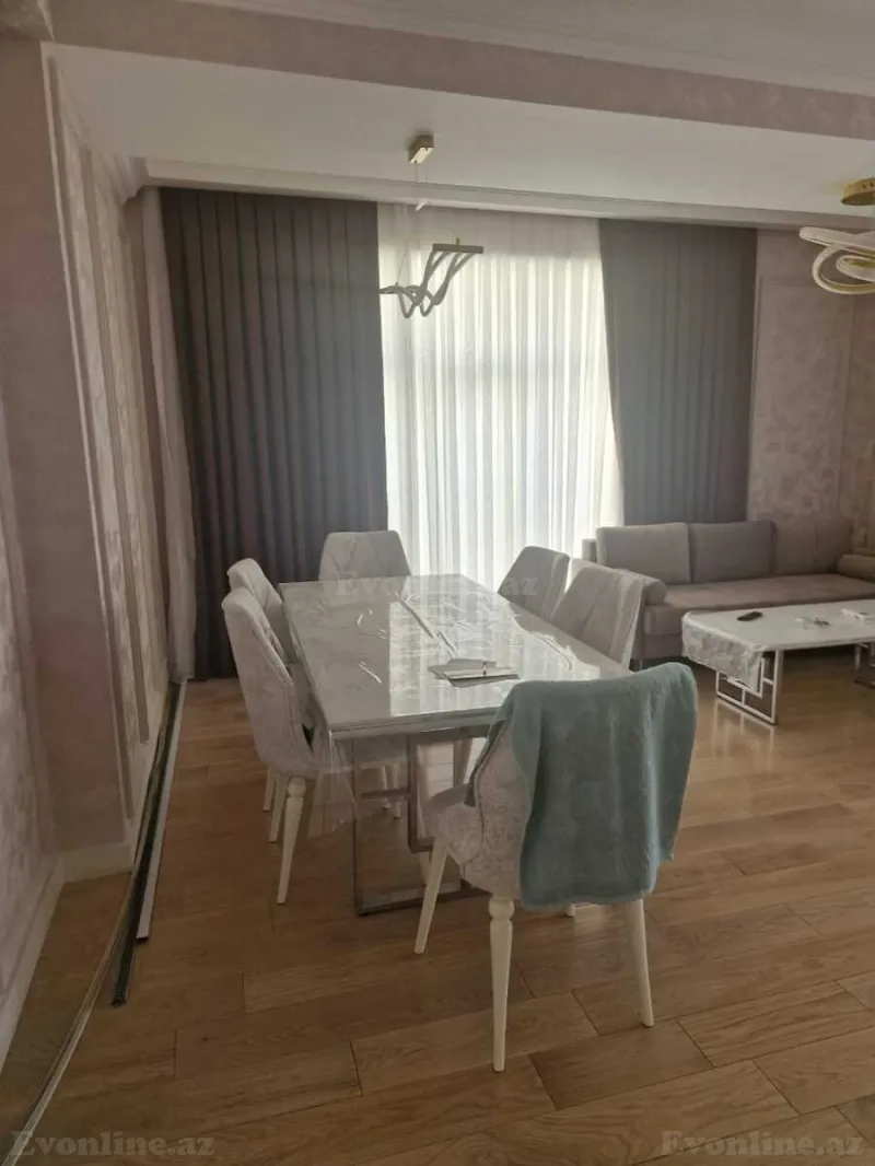 Kirayə verilir 2 otaqlı Mənzil Yeni tikili 112 m² 28 May m.