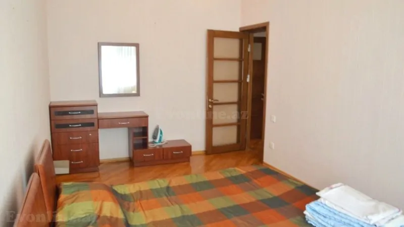 Kirayə verilir 2 otaqlı Mənzil Yeni tikili 110 m² Nərimanov r. - şəkil 5