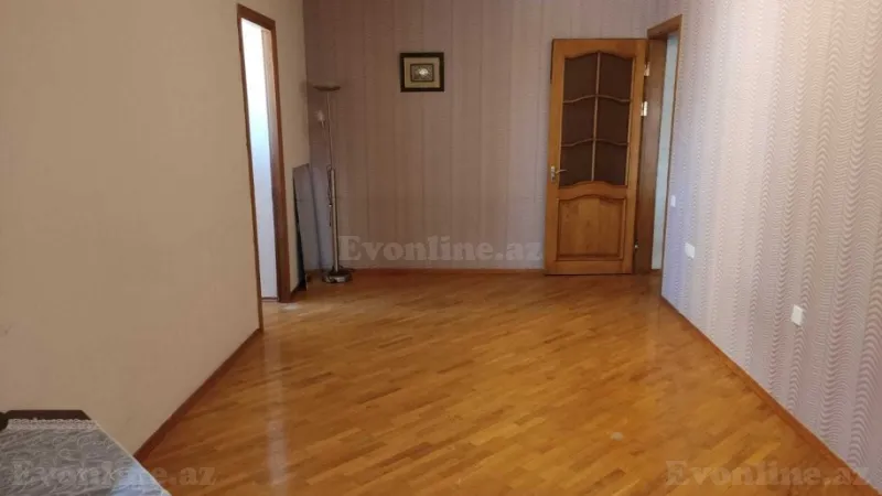 Satılır 2 otaqlı Mənzil Köhnə tikili 65 m² Nizami m. - şəkil 2