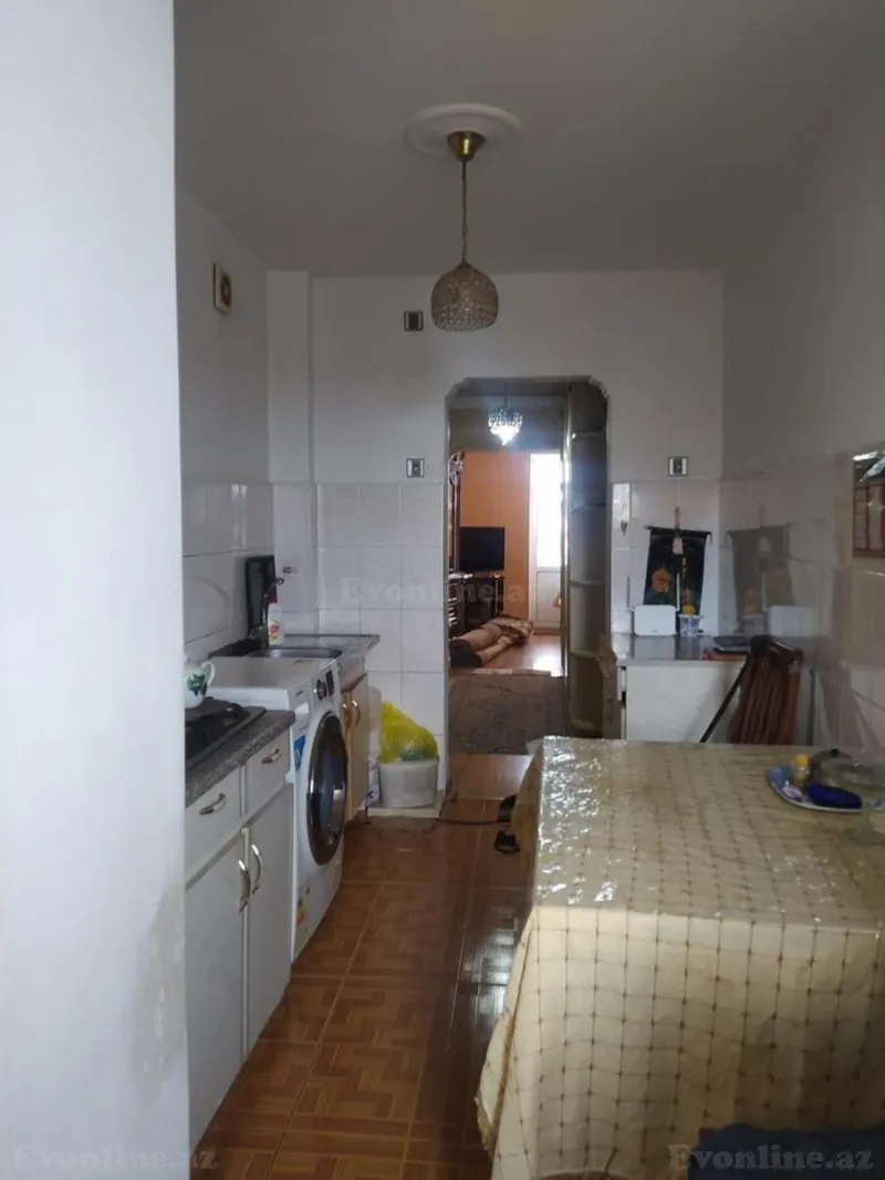 Satılır 2 otaqlı Mənzil Köhnə tikili 65 m² Neftçilər m. - şəkil 6