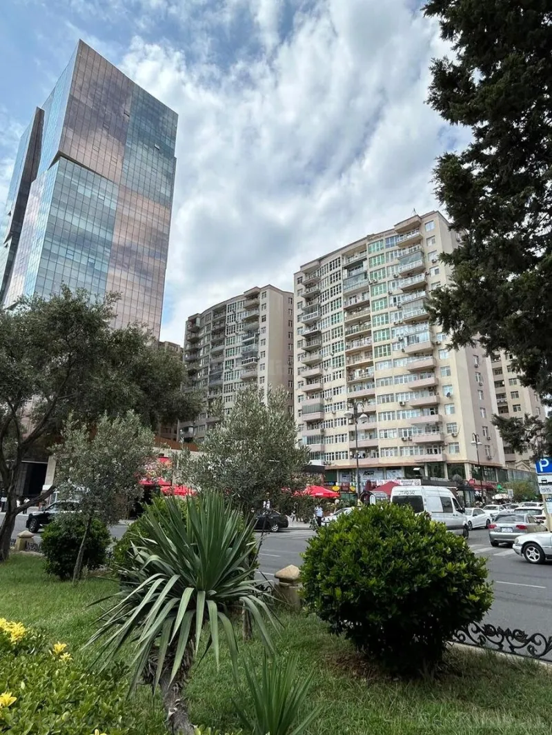 Satılır 3 otaqlı Mənzil Yeni tikili 115 m² Xətai m.