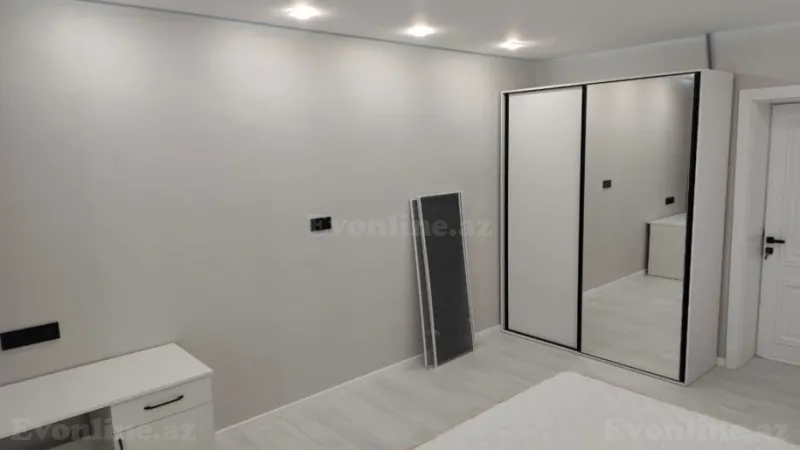 Kirayə verilir 3 otaqlı Mənzil Köhnə tikili 80 m² Səbail r. - şəkil 9