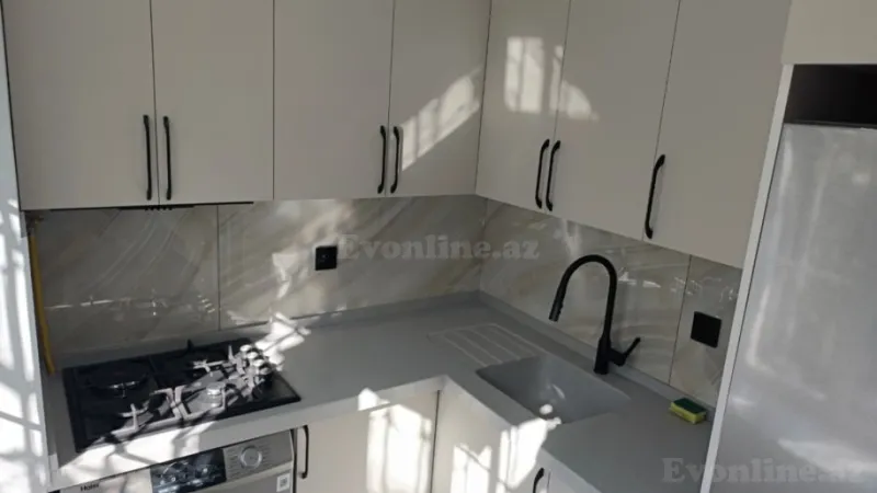 Kirayə verilir 3 otaqlı Mənzil Köhnə tikili 80 m² Səbail r. - şəkil 15