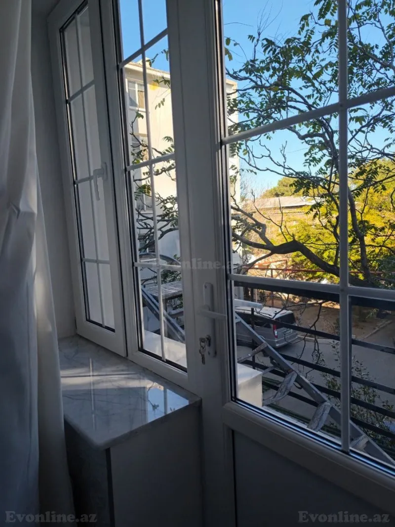 Kirayə verilir 3 otaqlı Mənzil Köhnə tikili 80 m² Səbail r. - şəkil 17