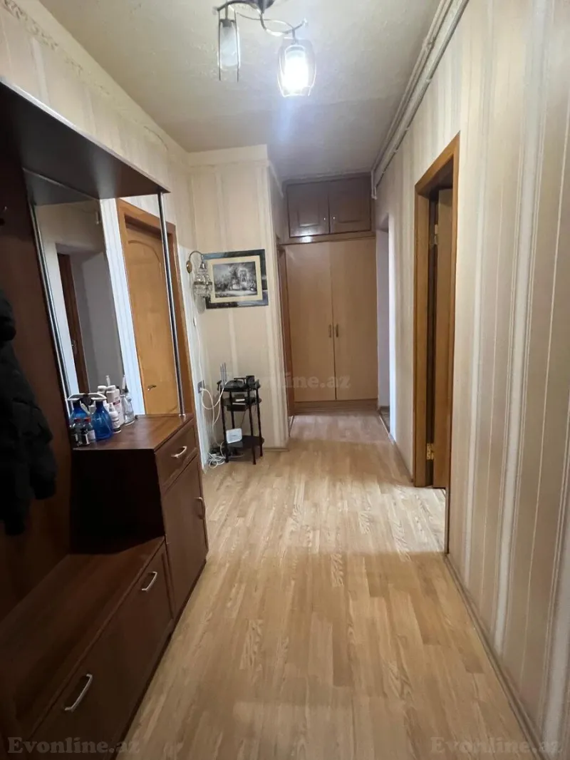 Satılır 4 otaqlı Mənzil Köhnə tikili 110 m² Yasamal r. - şəkil 8