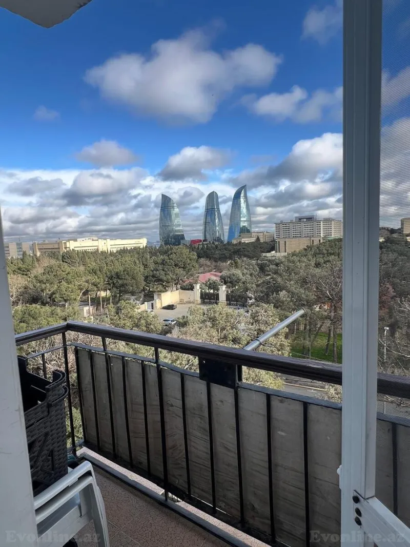 Satılır 4 otaqlı Mənzil Köhnə tikili 110 m² Yasamal r. - şəkil 11