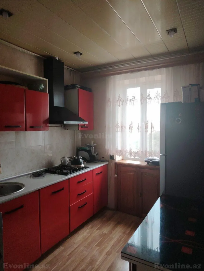 Satılır 4 otaqlı Mənzil Köhnə tikili 110 m² Yasamal r. - şəkil 12