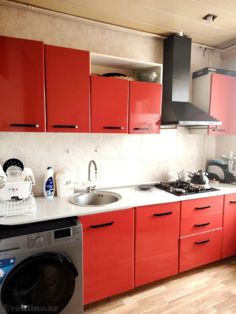 Satılır 4 otaqlı Mənzil Köhnə tikili 110 m² Yasamal r. - şəkil 13