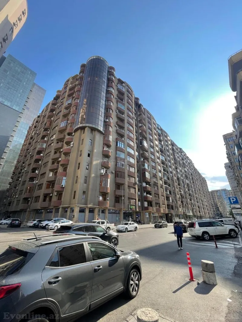 Satılır 3 otaqlı Mənzil Yeni tikili 137 m² Xətai m.