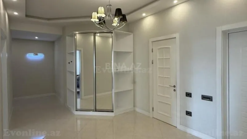 Satılır 3 otaqlı Mənzil Yeni tikili 140 m² Elmlər Akademiyası m. - şəkil 5