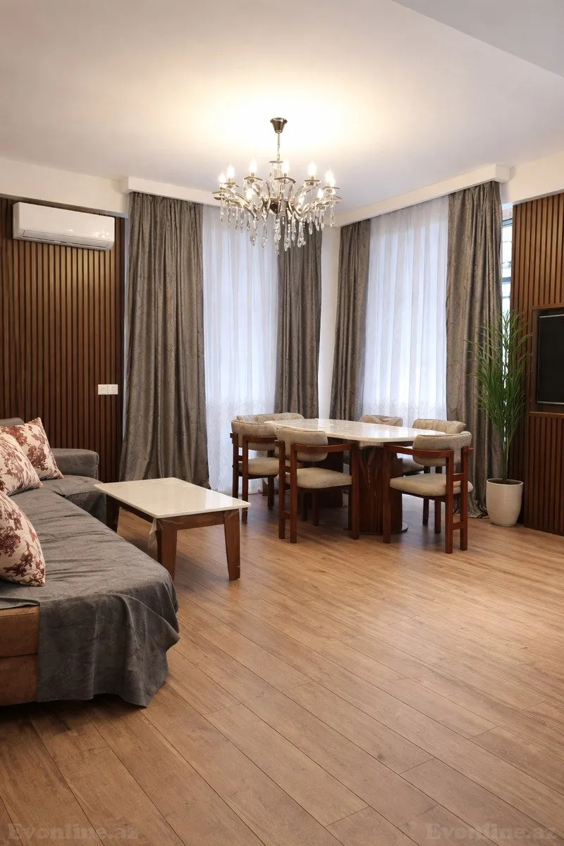 Kirayə verilir 3 otaqlı Mənzil Yeni tikili 125 m² 28 May m.