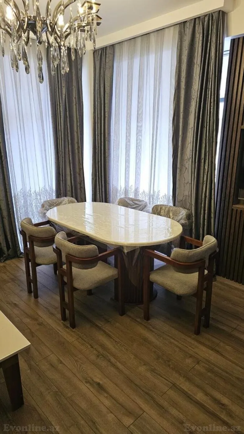 Kirayə verilir 3 otaqlı Mənzil Yeni tikili 125 m² 28 May m. - şəkil 2