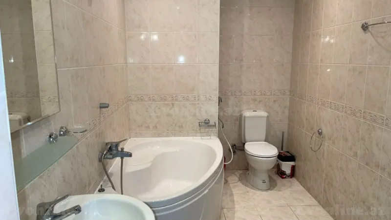 Kirayə verilir 4 otaqlı Mənzil Yeni tikili 230 m² 28 May m. - şəkil 18