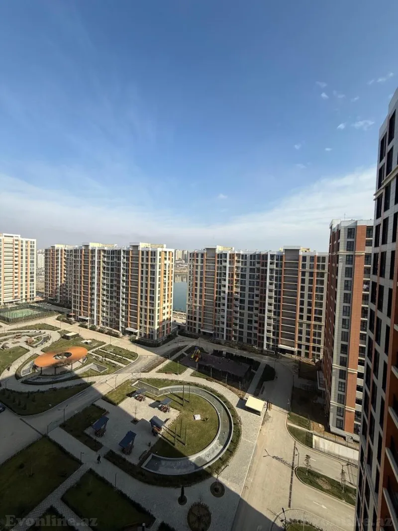 Satılır 3 otaqlı Mənzil Yeni tikili 84 m² Elmlər Akademiyası m.