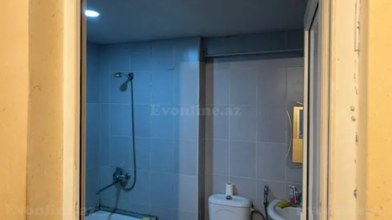 Satılır 1 otaqlı Mənzil Köhnə tikili 40 m² Gənclik m. - şəkil 5