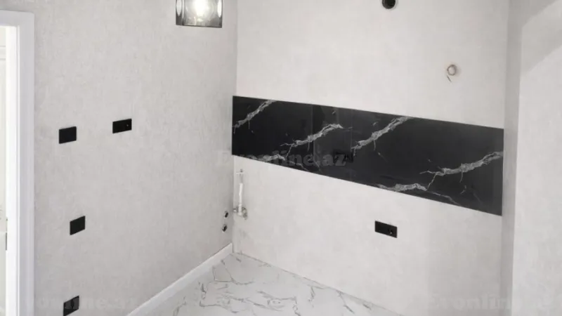 Satılır 2 otaqlı Mənzil Köhnə tikili 70 m² Suraxanı r. - şəkil 4