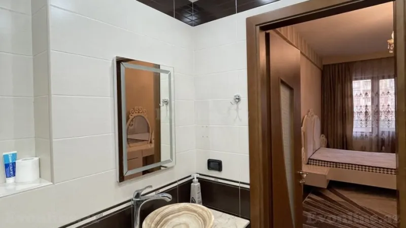 Kirayə verilir 3 otaqlı Mənzil Yeni tikili 220 m² Xətai m. - şəkil 7