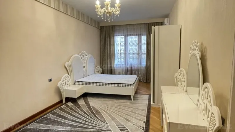 Kirayə verilir 3 otaqlı Mənzil Yeni tikili 220 m² Xətai m. - şəkil 16