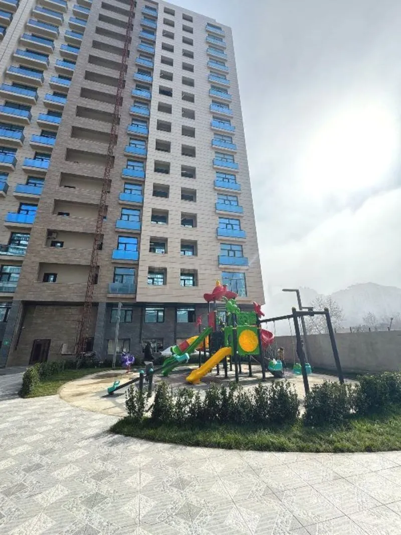 Satılır 3 otaqlı Mənzil Yeni tikili 121.3 m² 28 May m. - şəkil 2