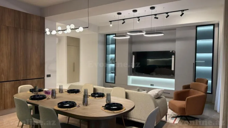 Kirayə verilir 3 otaqlı Mənzil Yeni tikili 148 m² Xətai r. - şəkil 8