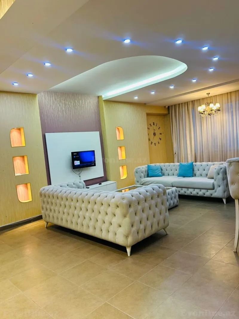 Kirayə verilir 3 otaqlı Mənzil Yeni tikili 140 m² Nərimanov r. - şəkil 12