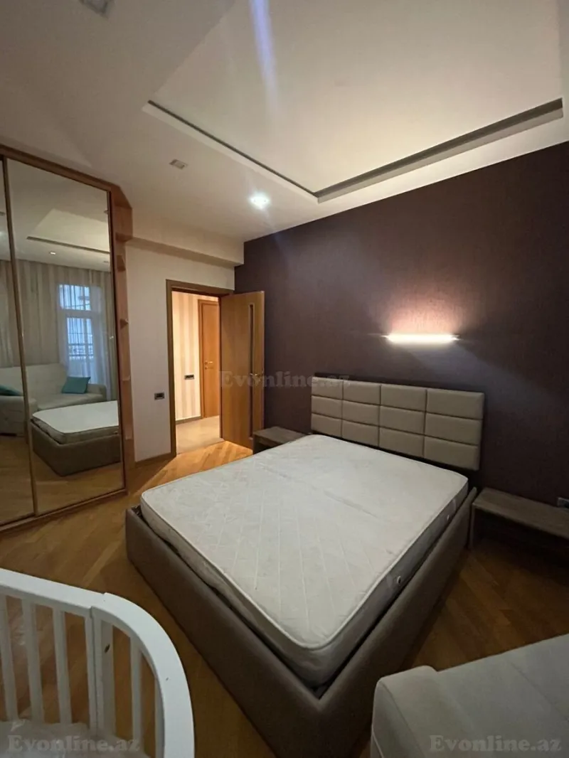 Kirayə verilir 3 otaqlı Mənzil Yeni tikili 140 m² Nərimanov r. - şəkil 28