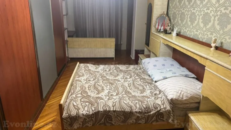 Satılır 4 otaqlı Mənzil Köhnə tikili 115 m² 4-cü mikrorayon - şəkil 4