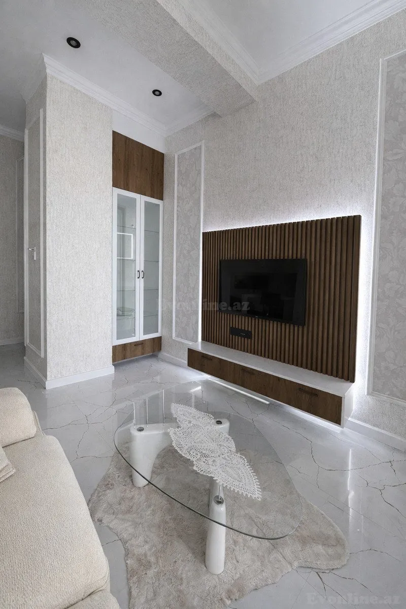 Satılır 2 otaqlı Mənzil Yeni tikili 57 m² 28 May m.