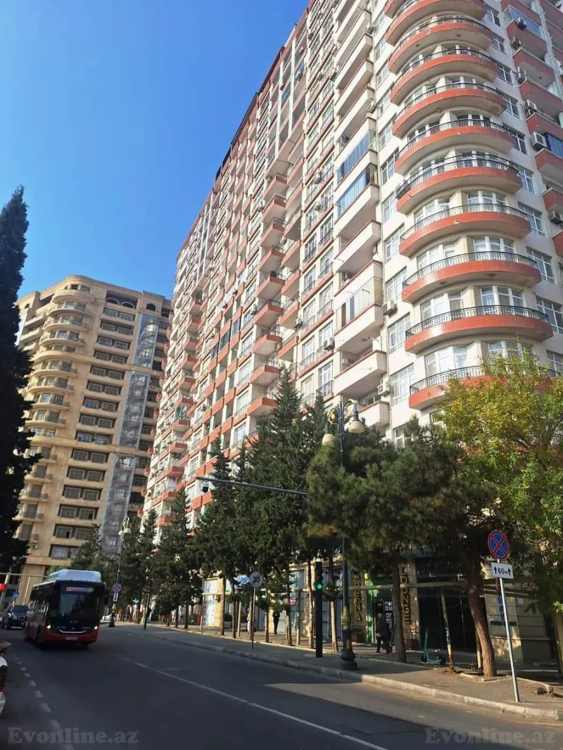 Satılır 3 otaqlı Mənzil Yeni tikili 85 m² Badamdar