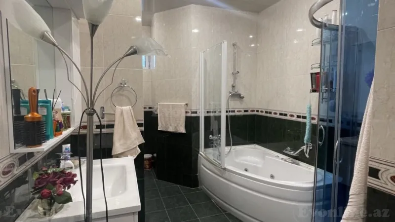 Satılır 6 otaqlı Mənzil Yeni tikili 220 m² Yasamal - şəkil 13