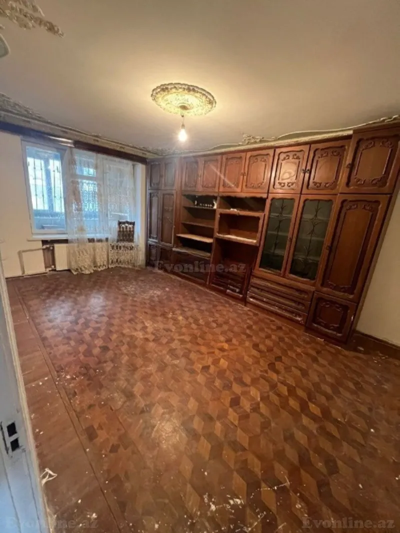 Satılır 3 otaqlı Mənzil Köhnə tikili 75 m² Nəsimi r. - şəkil 2