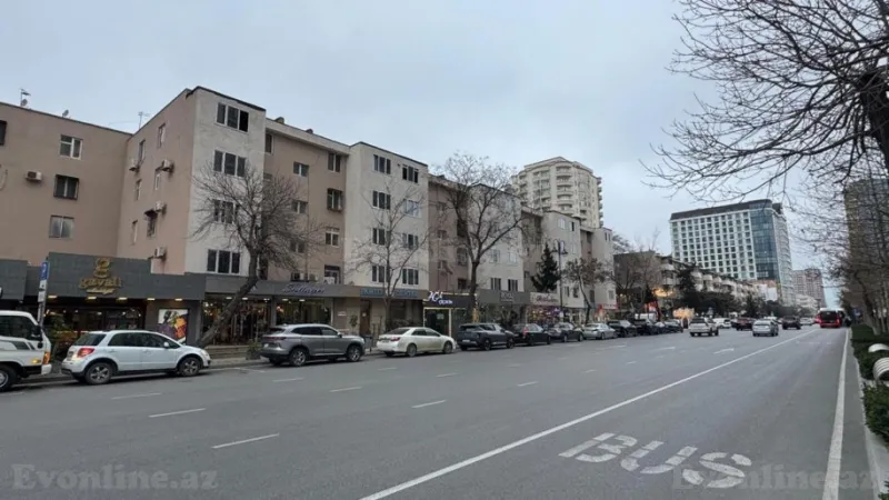 Satılır 3 otaqlı Mənzil Köhnə tikili 75 m² Nəsimi r. - şəkil 3