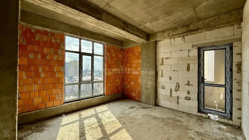 Satılır 2 otaqlı Mənzil Yeni tikili 83 m² Qara Qarayev m. - şəkil 3