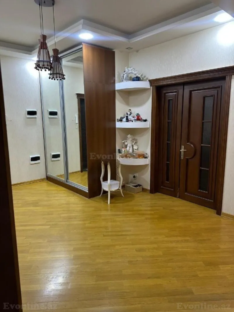 Satılır 3 otaqlı Mənzil Yeni tikili 130 m² Nəriman Nərimanov m.