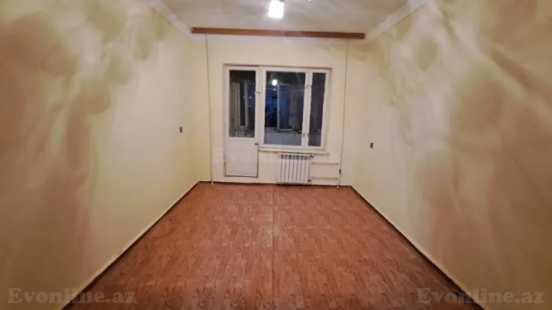 Satılır 2 otaqlı Mənzil Köhnə tikili 65 m² Xətai r.