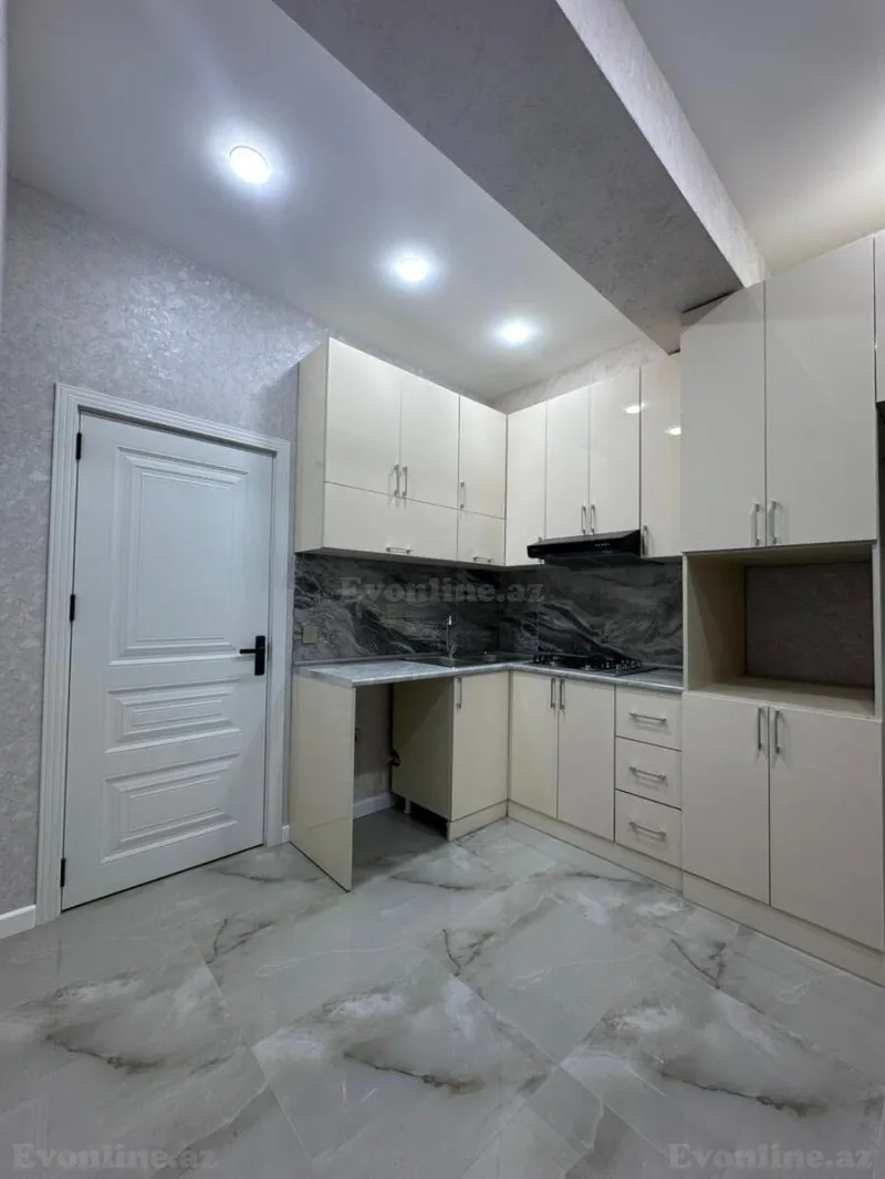 Satılır 2 otaqlı Mənzil Yeni tikili 70 m² Qaraçuxur - şəkil 3