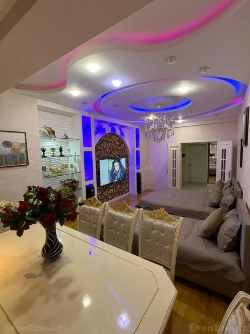 Satılır 2 otaqlı Mənzil Yeni tikili 105 m² Qara Qarayev m. - şəkil 2