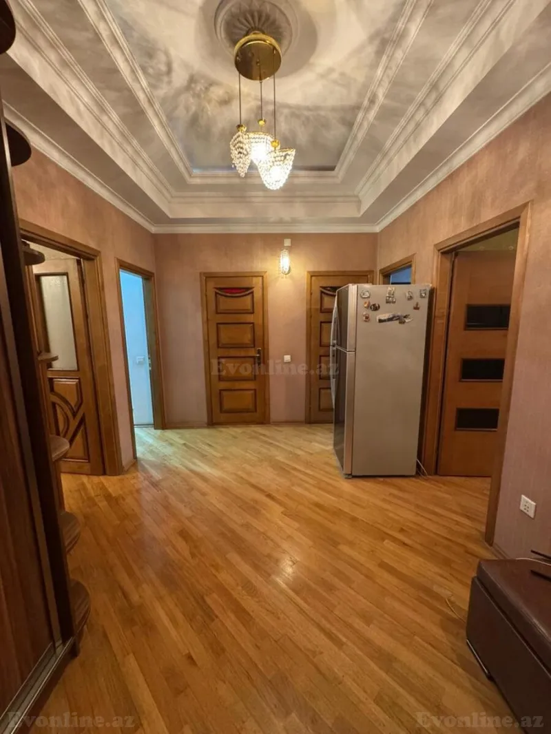 Satılır 3 otaqlı Mənzil Yeni tikili 110 m² İnşaatçılar m. - şəkil 5