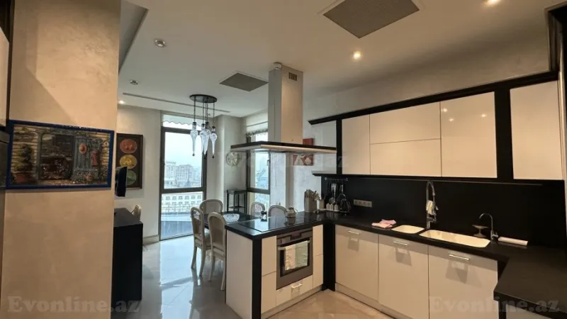 Kirayə verilir 3 otaqlı Mənzil Yeni tikili 170 m² İçərişəhər m. - şəkil 8
