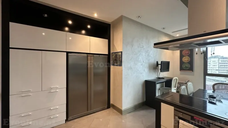 Kirayə verilir 3 otaqlı Mənzil Yeni tikili 170 m² İçərişəhər m. - şəkil 9