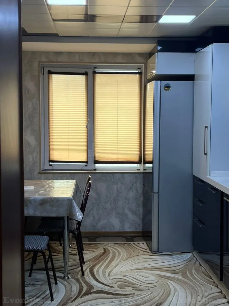 Kirayə verilir 3 otaqlı Mənzil Köhnə tikili 90 m² Yasamal - şəkil 4