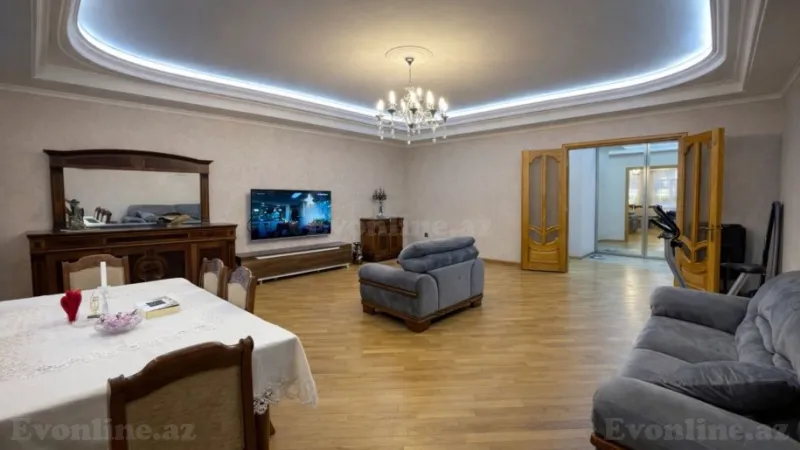 Satılır 3 otaqlı Mənzil Yeni tikili 170 m² 28 May m. - şəkil 2