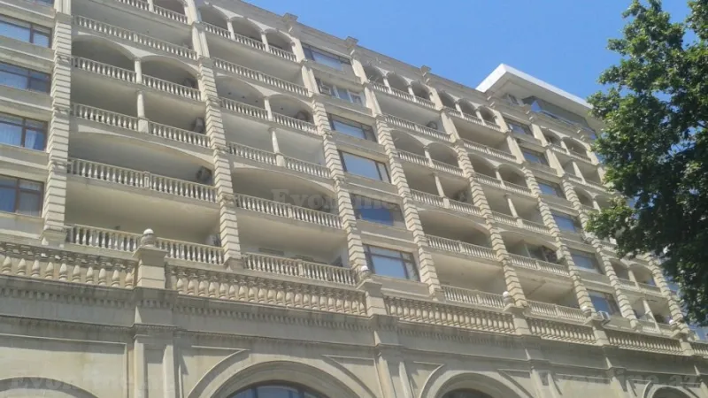 Kirayə verilir 2 otaqlı Mənzil Köhnə tikili 60 m² 28 May m.