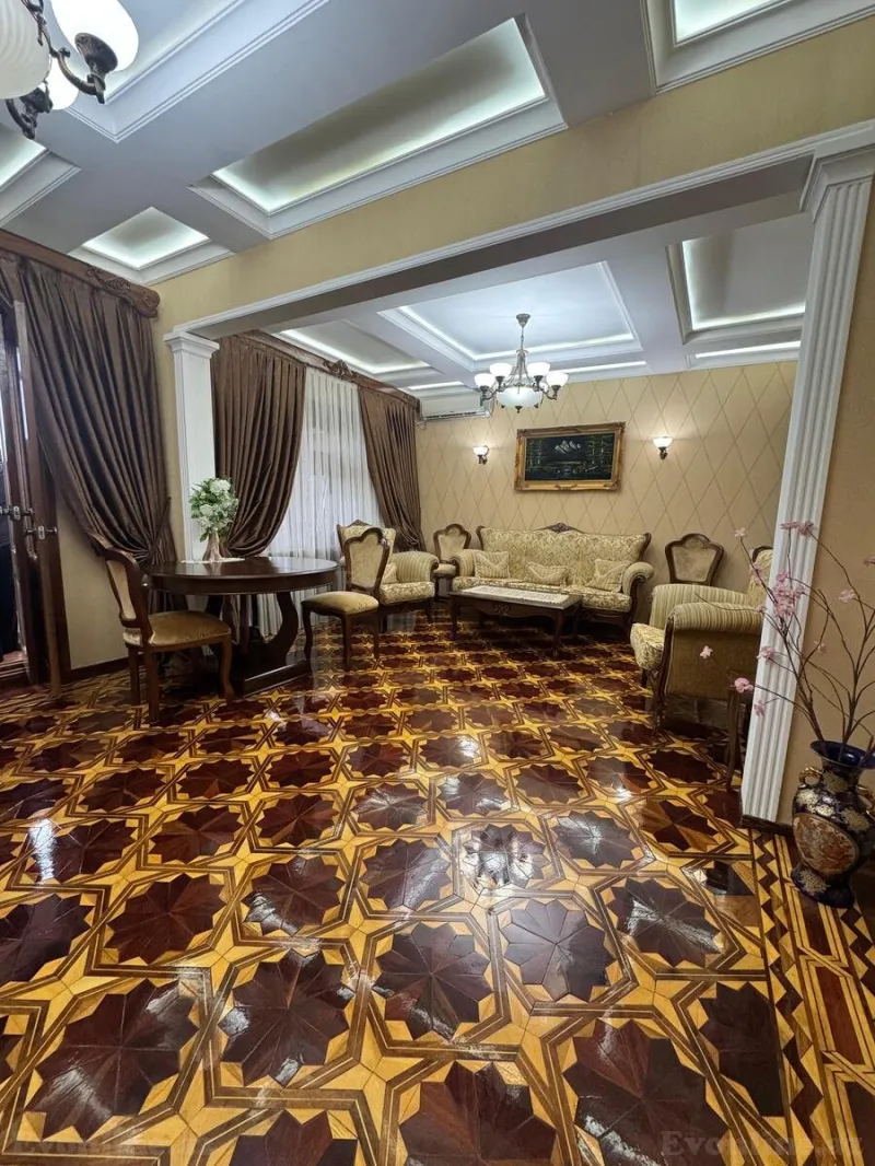 Satılır 4 otaqlı Mənzil Köhnə tikili 100 m² Xalqlar Dostluğu m. - şəkil 10