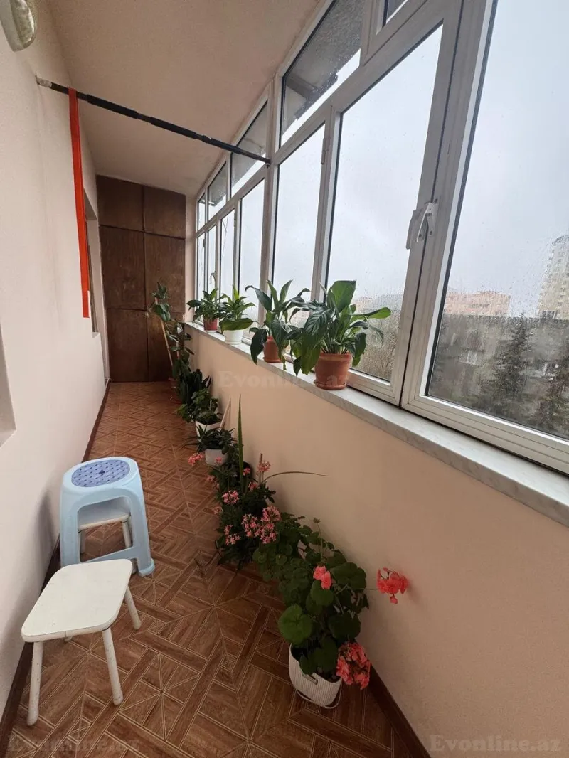 Satılır 4 otaqlı Mənzil Köhnə tikili 100 m² Xalqlar Dostluğu m. - şəkil 18