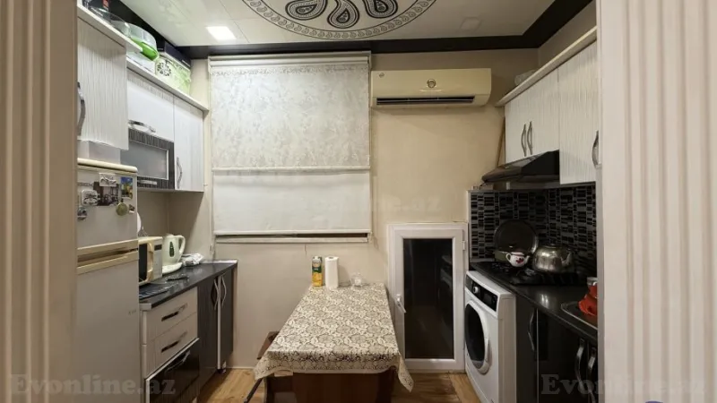 Satılır 3 otaqlı Mənzil Köhnə tikili 70 m² Yeni Yasamal - şəkil 3